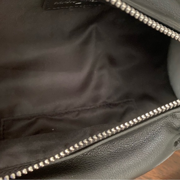 AZA Micro Kingpin Black Gathered Barrel Bag Round Log Crossbody Chain Purse - Picture 9 of 14